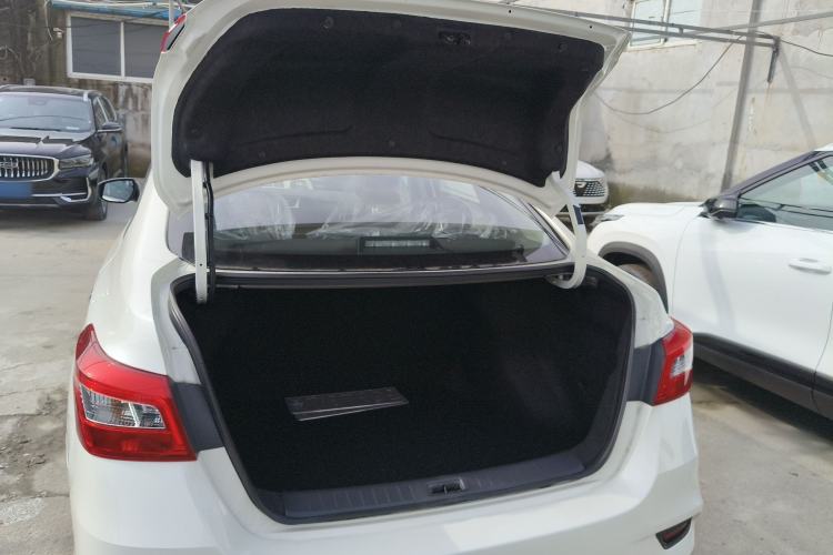 Used Nissan Sylphy 2024 Facelifted Three Classic 1.6XE CVT Comfort Edition Trunk