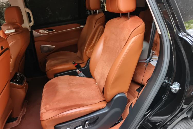 Used Wey Lanshan 2025 Four-Wheel Drive Max
