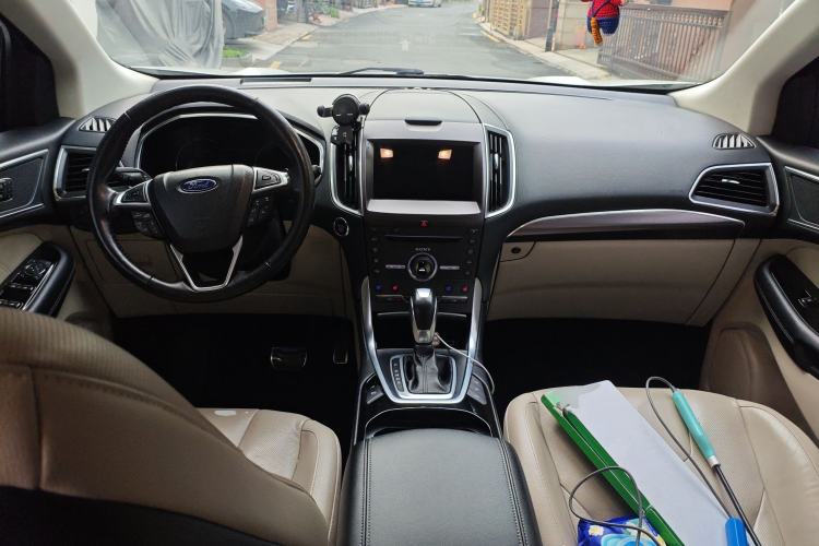 Used Ford Edge 2015 2.0T GTDi Four-Wheel Drive Prestige Model
