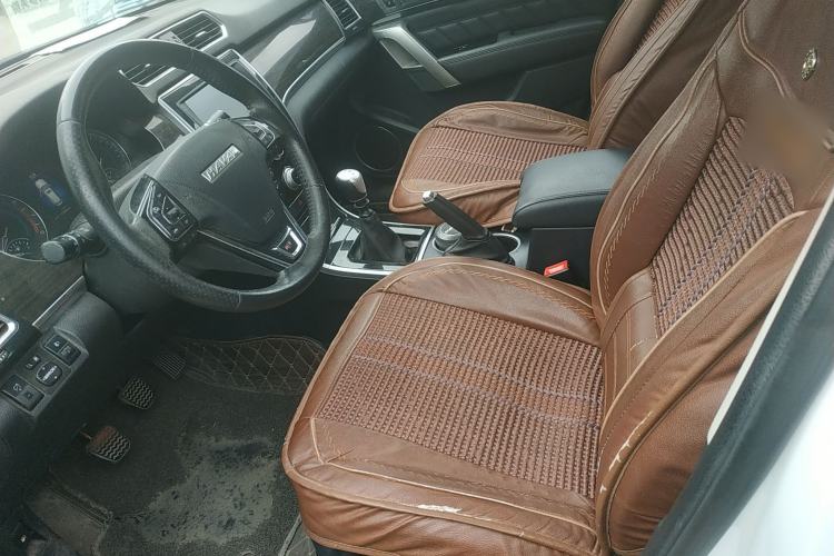 Used Haval H2 2016 Red Label 1.5T Manual Two-Wheel Drive Elite Model Left Front Seat