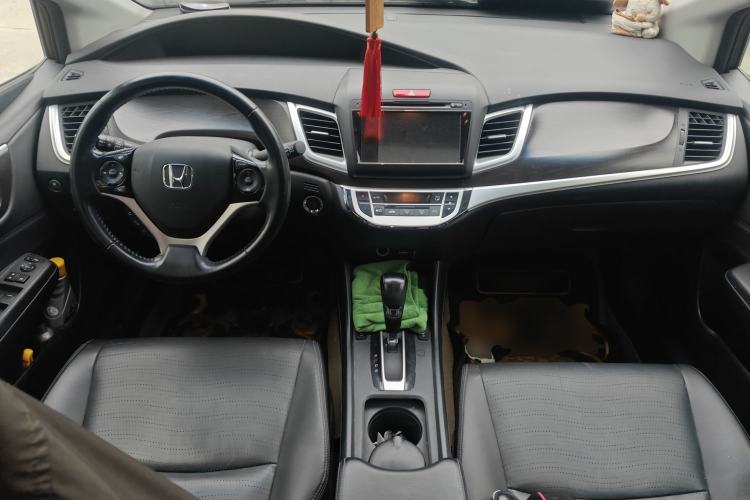 Used Honda Jade 2013 1.8L CVT Luxury Edition 5 seats
