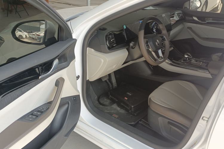 Used BYD Qin PLUS 2024 HONOR Edition DM-i 55KM Leading Model