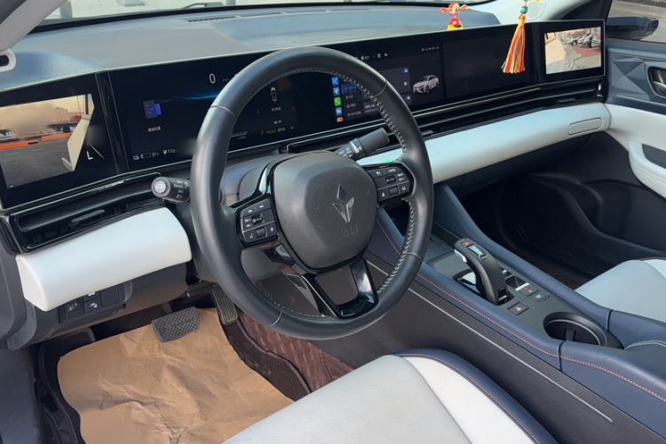 Used Lingxi L 2024 Player No. 1 Edition Interior 1