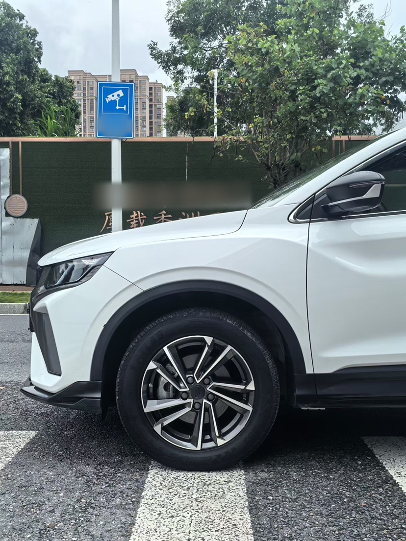 Geely Auto Coolray 2023 1.5T DCT Platinum Edition — снимка 5