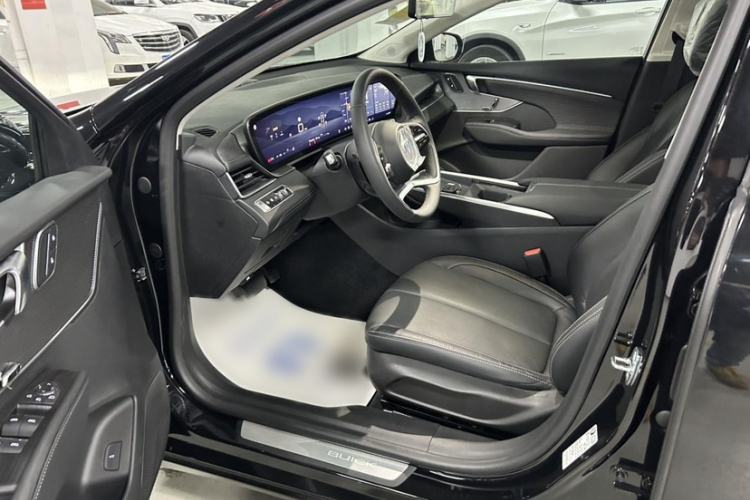 Used Buick LaCrosse 2024 28T Luxury Edition Interior 4