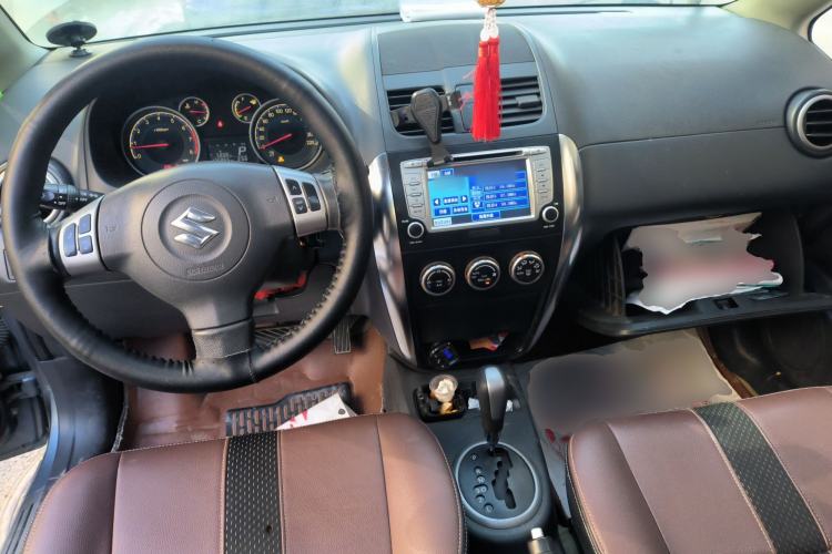 Used Suzuki SX4 2012 Ruiqi 1.8L Automatic Sport Model
