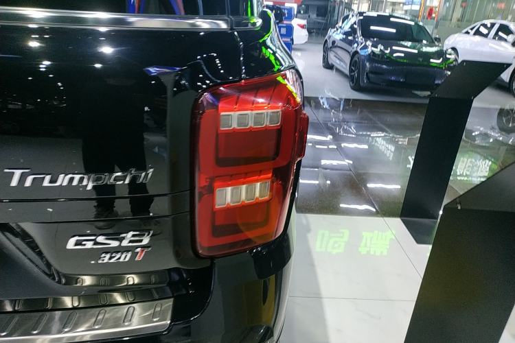 Used GAC Trumpchi GS8 2017 320T Four-Wheel Drive Luxury Smart Connectivity Version (7 Seats)