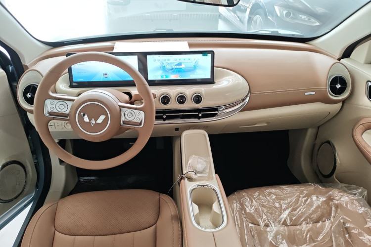 Used Wuling Bingo 2025 333 km Lingxi Connected Version Center Console