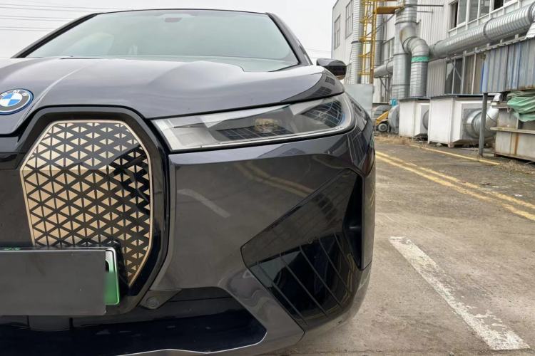 Used BMW iX 2022 xDrive40
