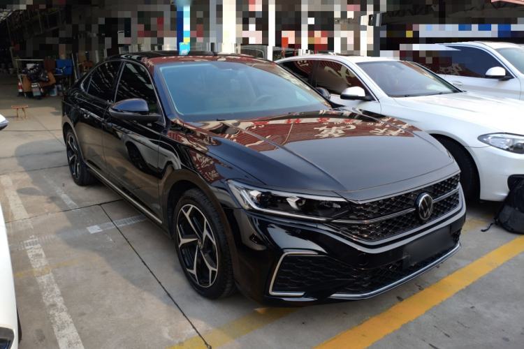 Used Volkswagen Passat 2024 330TSI Starry Elite Edition
