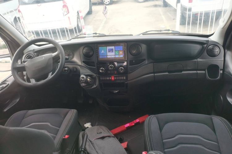 Used Iveco Eurocargo 2021 2.0T Manual Super-Rui Long Wheelbase Short Overhang High Roof Manual Doors F1A
