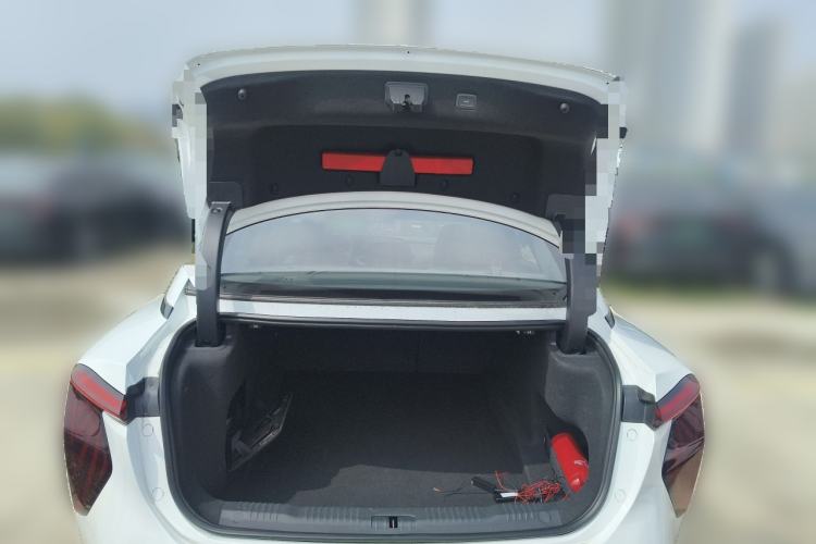 Used Hongqi EH7 2024 690 Pro Trunk