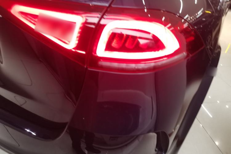 Used Mercedes-Benz GLE 2022 Refreshed GLE 450 4MATIC Luxury Edition Right Rear Taillight