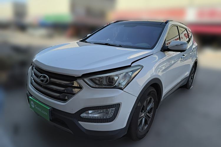 Used Hyundai Santa Fe 2015 2.0T Automatic Two-Wheel Drive Smart Version 5 Seats