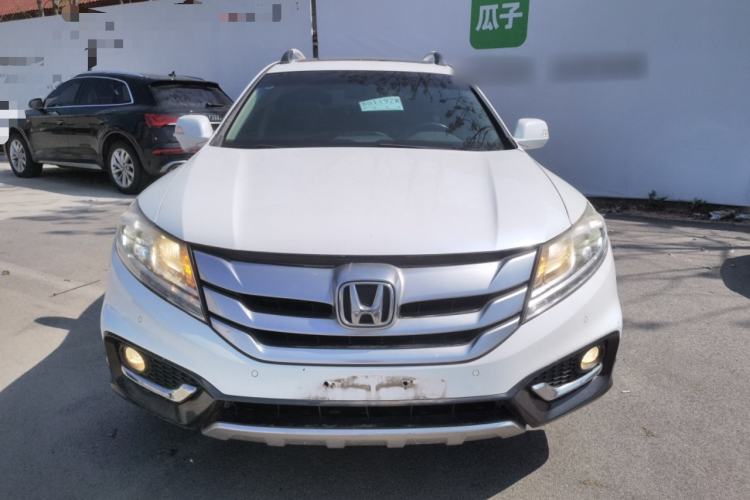 Used Honda Crosstour 2014 2.4L Luxury Edition Front