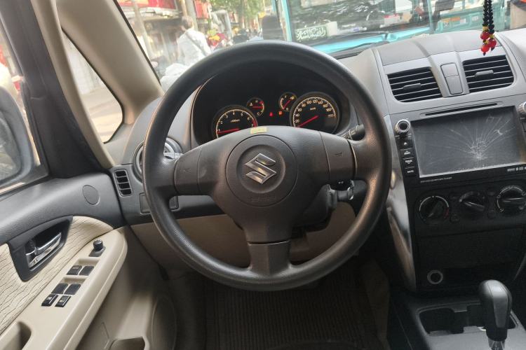 Used Suzuki SX4 S-Cross 2011 1.6L Automatic Comfort Edition