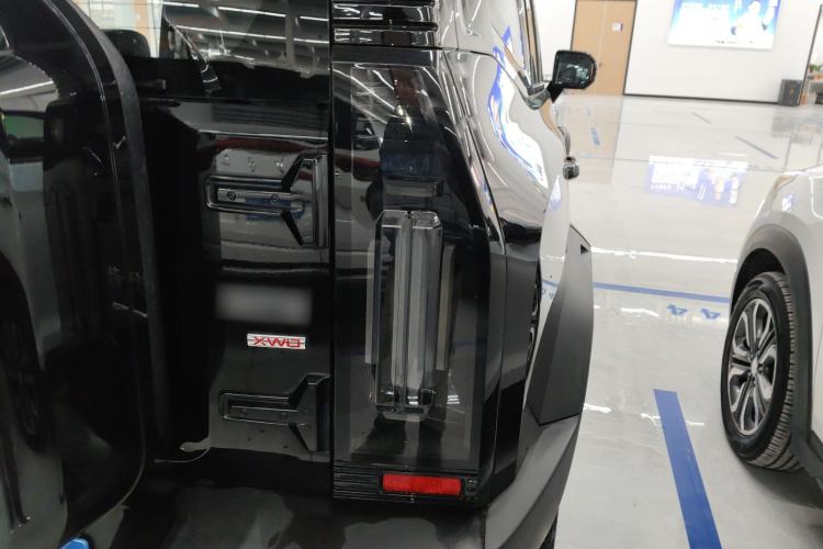 Used JETOUR Traveler 2023 2.0T All-Wheel-Drive CrossPRO
