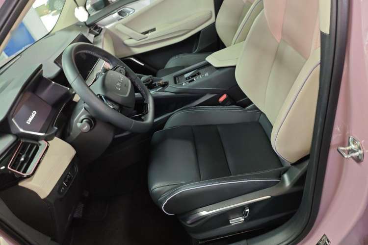 Used Lynk & Co 06 EM-P 2023 1.5T Remix PHEV Shero