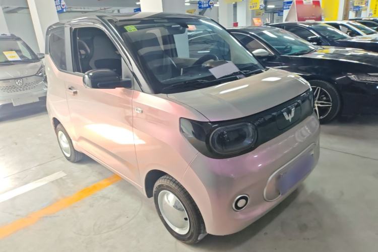 Used Wuling Hongguang MINIEV 2024 3rd Generation 215km Youth Edition Front Right 45 Deg