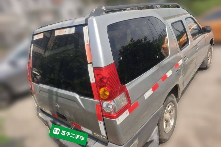 Used Nissan ZN Van 2011 2.4L Two-Wheel-Drive Standard Version 5 Seats ZN6493