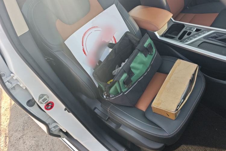 Used Geely Auto Vision X6 2019 1.4T CVT 4G Connected Luxury Version China VI Standard Right Front Seat