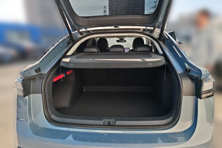 Used Volkswagen ID.7 VIZZION 2024 AIR model Trunk