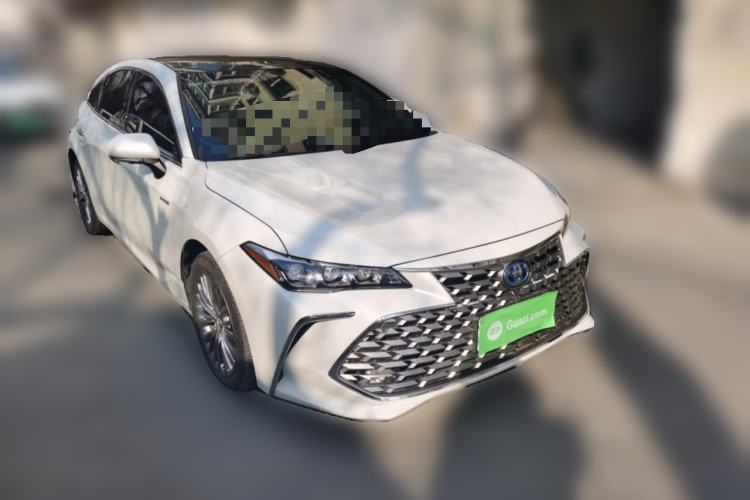 Used Toyota Avalon 2019 Dual-Engine 2.5L XLE Prestige Version China VI Standard
