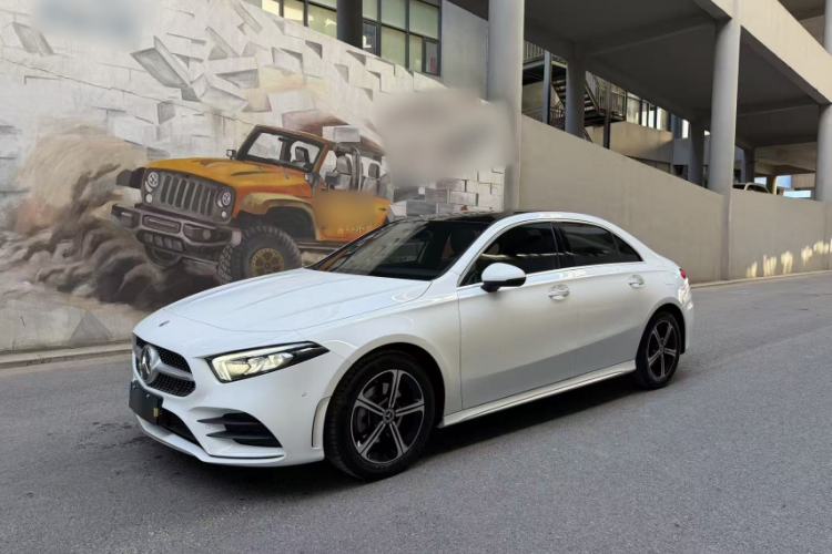 Used Mercedes-Benz A-Class 2022 Revised Version A 200 L Sport Sedan Fashionable Style