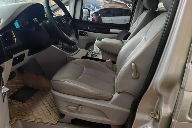 Used JAC Refine M5 2013 2.0T Gasoline Automatic Business Edition
