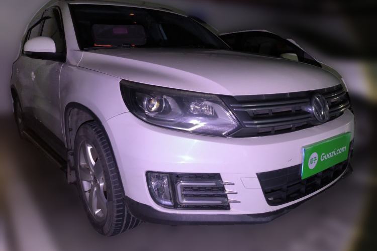 Used Volkswagen Tiguan 2013 1.8 TSI Automatic Two-Wheel Drive Comfort Edition Front Right 45 Deg