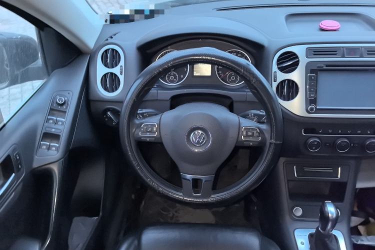 Used Volkswagen Tiguan 2015 1.8TSI Automatic All-Wheel-Drive Luxury Model