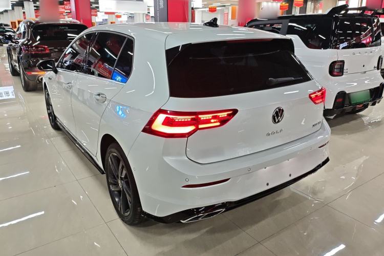 Used Volkswagen Golf 2023 Facelift 280TSI DSG R-Line Exterior 2