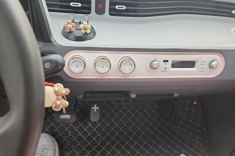 Used Wuling Hongguang MINIEV 2022 Macaron Premium Model – Lithium Iron Phosphate