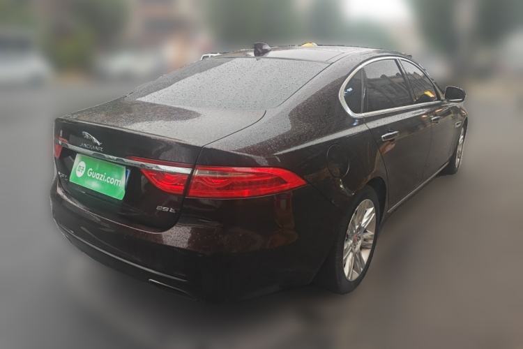 Used Jaguar XFL 2017 XFL 2.0T 240PS Premium Edition
