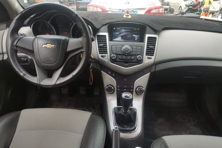 Used Chevrolet Cruze 2013 1.6L SL MT

