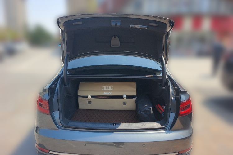 Used Audi A4L 2019 40 TFSI Ambition China VI