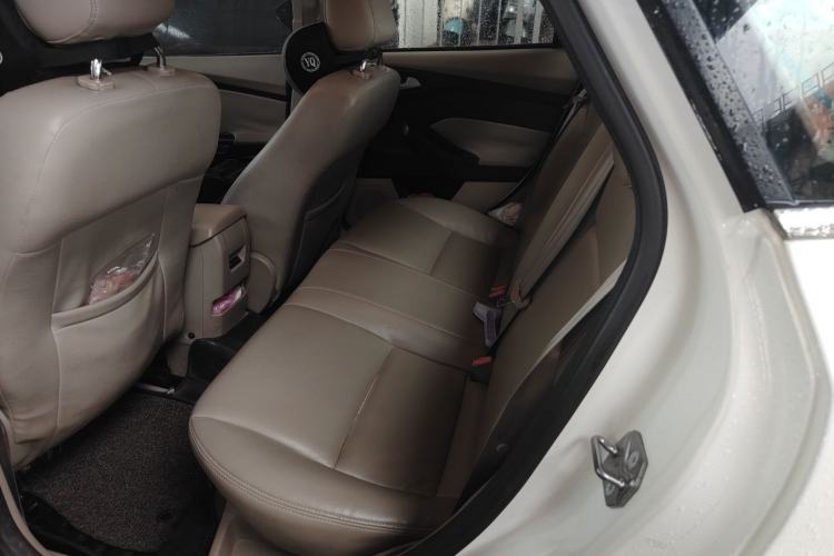 Used Ford Focus 2015 Sedan 1.6L Manual Comfort Model