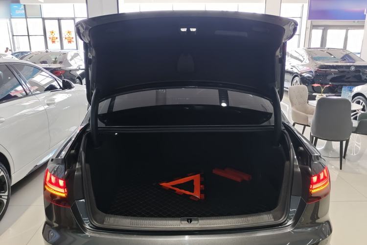 Used Audi A4L 2022 40 TFSI Fashion Dynamic Model Trunk