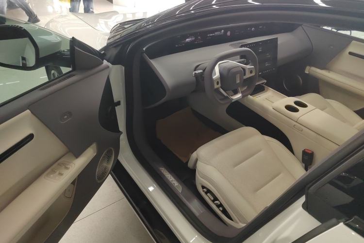 Used Avatr 06 2025 Max All-Electric Version