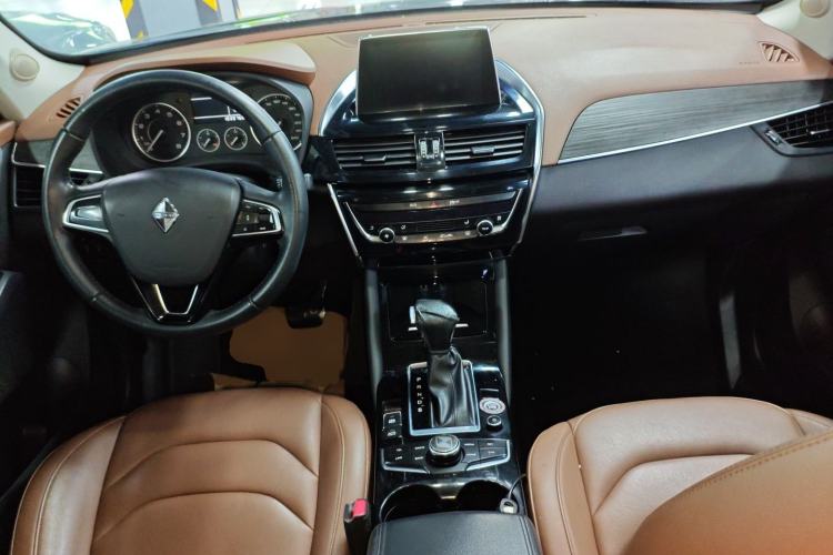 Used BORGWARD BX5 2017 20TGDI Automatic Two-Wheel Drive Pioneer Edition
