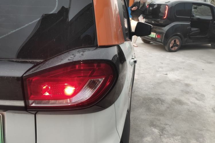 Used Baojun E100 2020 305KM Smart Drive Version Right Rear Taillight