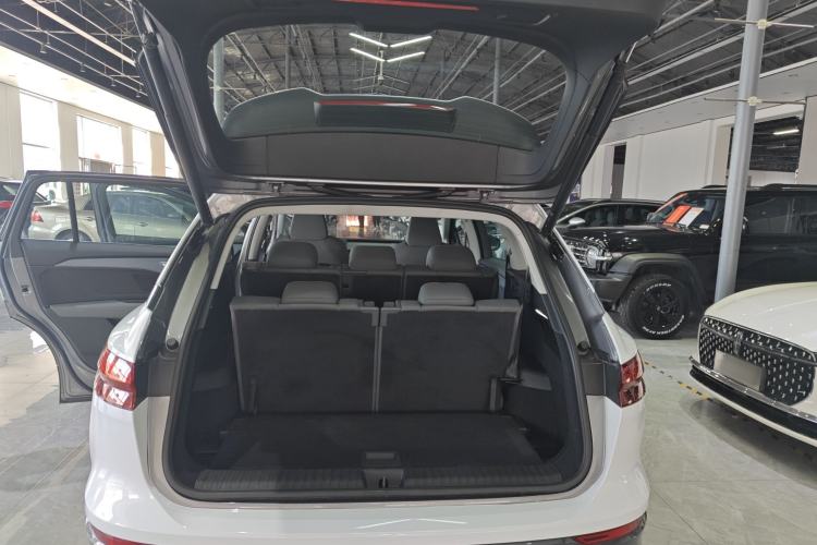 Used Audi Q5 e-tron 2023 40 e-tron Starry Edition Luxury Package
