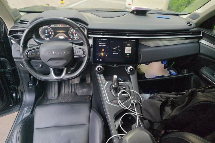 Used Lynk & Co 01 2021 2.0TD Two-Wheel-Drive Pro Trim Center Console