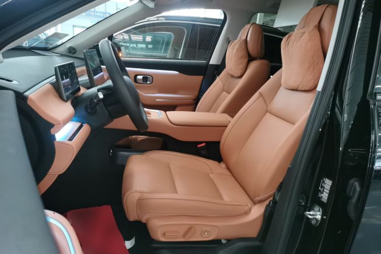 Used Leapmotor C16 2026 Extended-Range 280 LiDAR Zhizun Edition 6 Seats