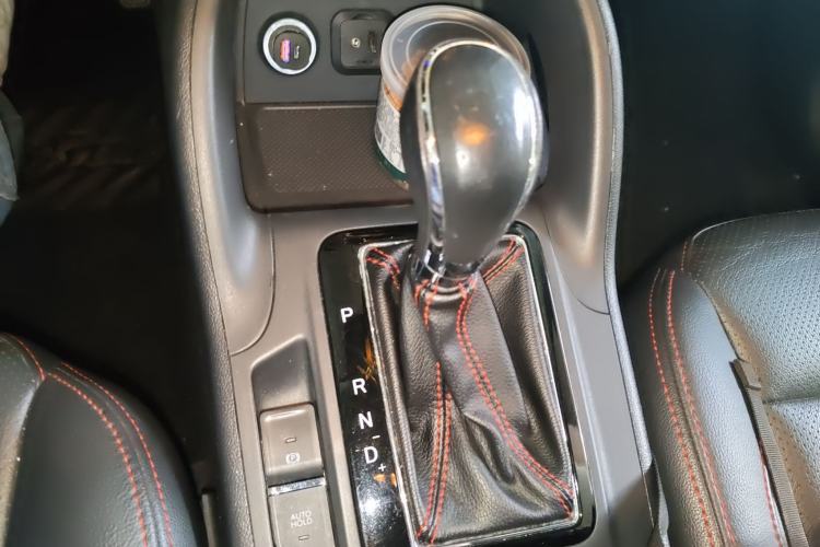 Used CHANGAN CS75 2014 1.8T Automatic Prestige Model China IV Standard