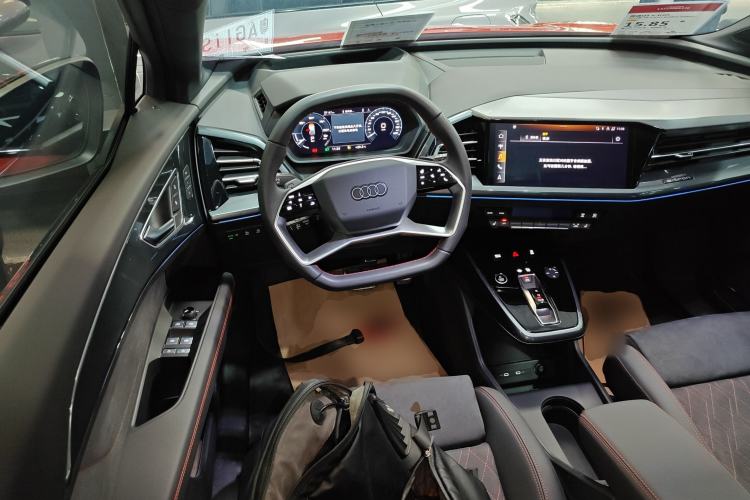 Used Audi Q5 e-tron 2022 50 e-tron quattro edition one Artistic Collection Edition
