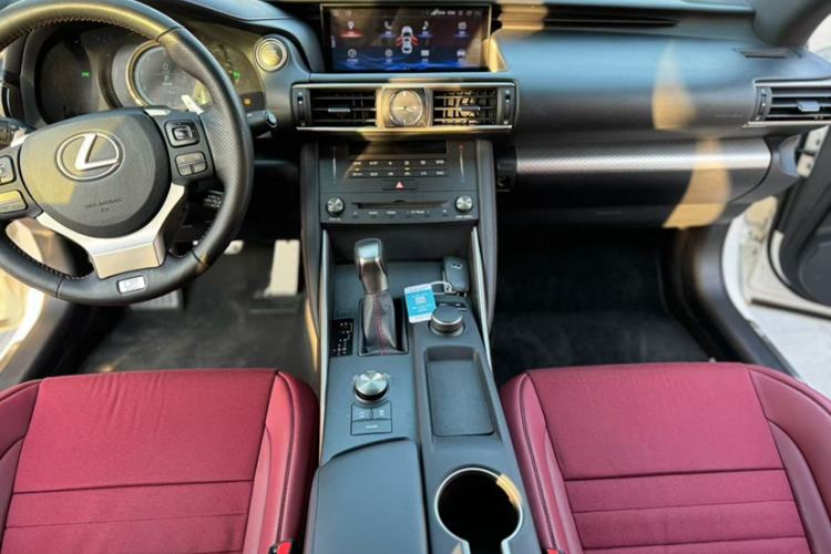 Used Lexus IS 2017 300 F SPORT Edition
