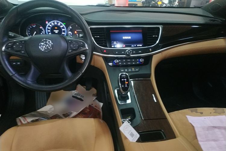 Used Buick LaCrosse 2020 652T Prestige Edition Center Console