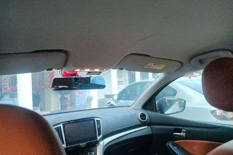 Used Venucia T70 2016 2.0L CVT Smart Choice Edition