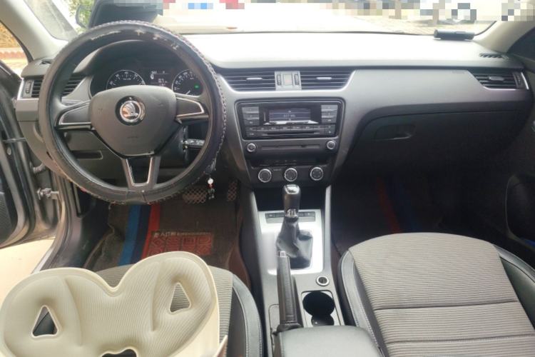 Used Skoda Octavia 2017 1.6L Automatic Chuanxing Edition
